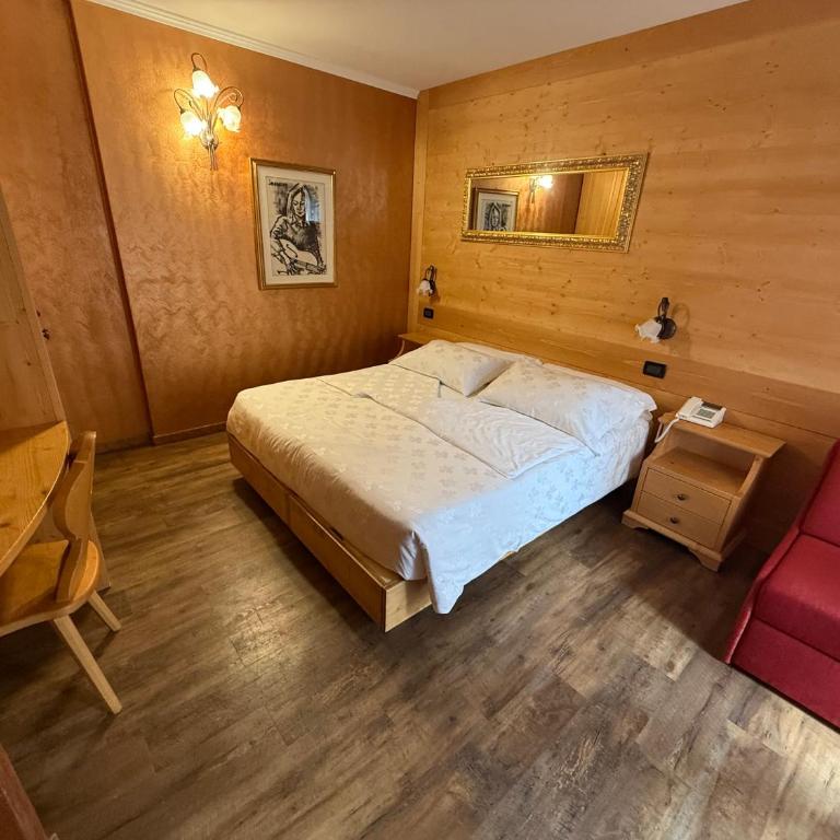 B&B La Montanara - Camera Matrimoniale/Doppia con Letti Singoli con Vista Montagna - 1