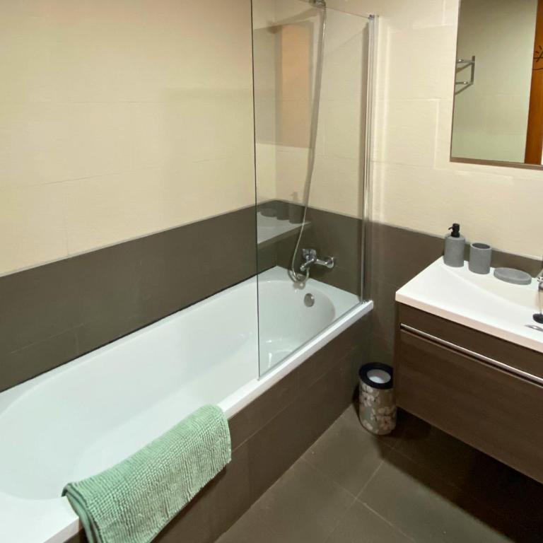 Nagomi Suite - Modern Apartment with Parking & Swimming Pool - Apartamento de 1 dormitorio - 10