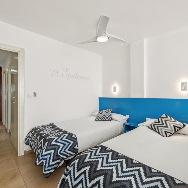 Apartamentos El Capricho - Apartamento de 1 dormitorio con balcón y vistas al mar - 10