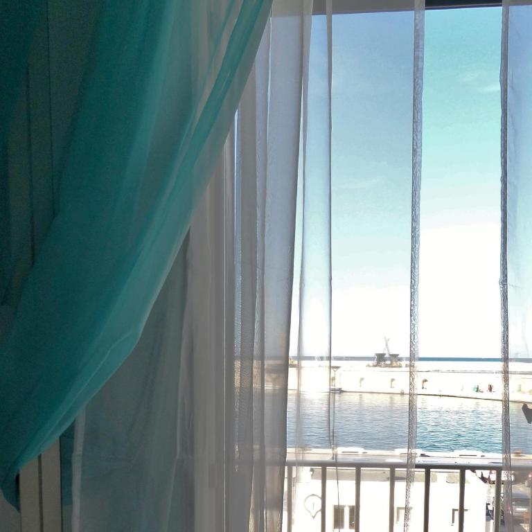 Casa Camilla - Appartamento con 2 Camere da Letto e Vista Mare - 8