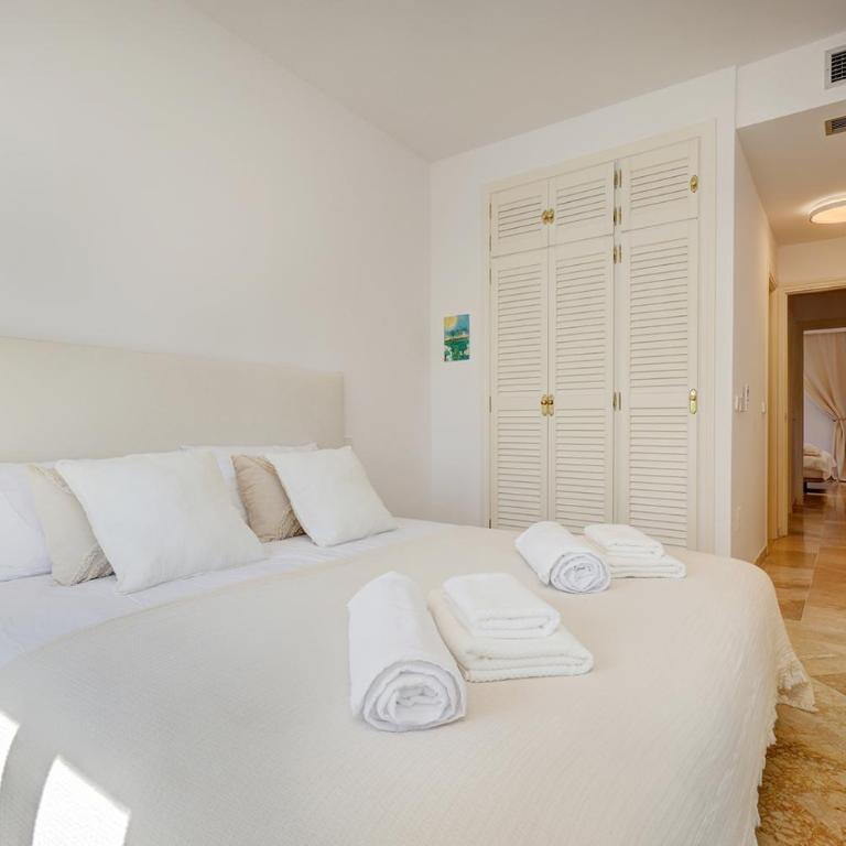 Stylish 2 Bedroom Penthouse With Pool by the Beach - Apartamento Deluxe de 2 dormitorios con vistas al jardín - 26