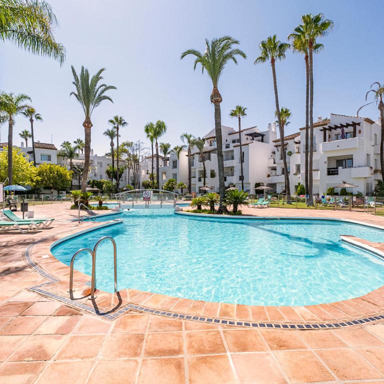 Stylish 2 Bedroom Penthouse With Pool by the Beach - Apartamento Deluxe de 2 dormitorios con vistas al jardín - 38