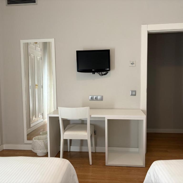 Hotel Amefa - Double or Twin Room - 11