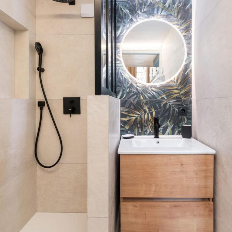 Évasion urbaine loft avec spa et balcon côté Opéra - Appartement - 19
