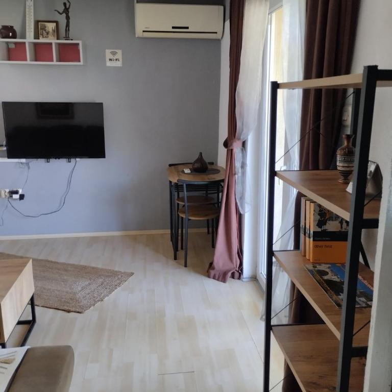 Guesthouse Panorama - Suite with City View - 13