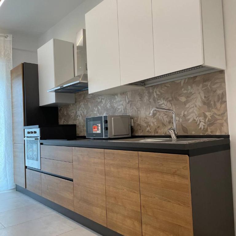 Il Sole di Palermo - Appartamento con 2 Camere da Letto e Vista Città - 6