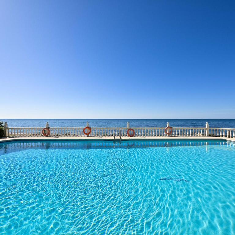 Beachfront Bliss in Mijas Costa 2-Bedroom Apartment in Lubina del Sol - Apartamento - 19