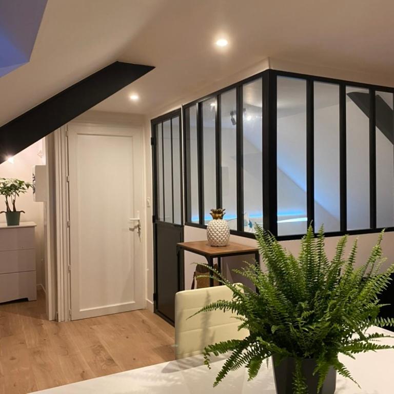 Appartement Atypique- Esprit Atelier Loft - parking privé - Wifi - vidéo - Appartement 1 Chambre - 7