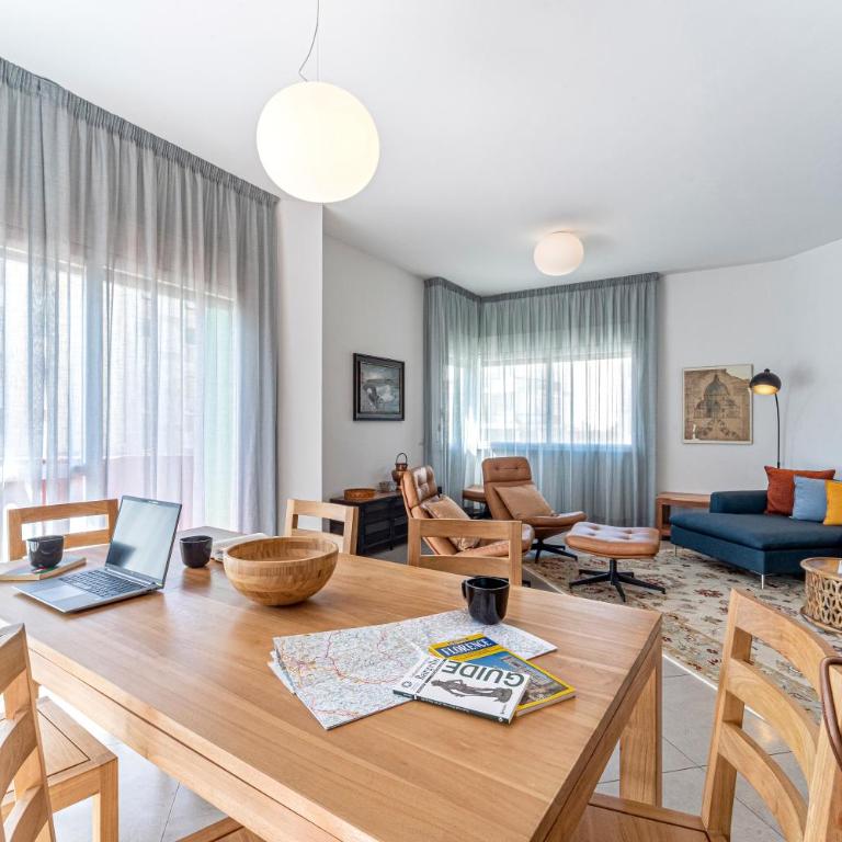 UNYCA - Bright Florence Apartment - Appartamento con 2 Camere da Letto, Balcone e Terrazza - 3