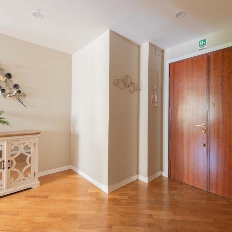 SuityRHome San Giovanni 11 - Appartamento con 2 Camere da Letto - 5