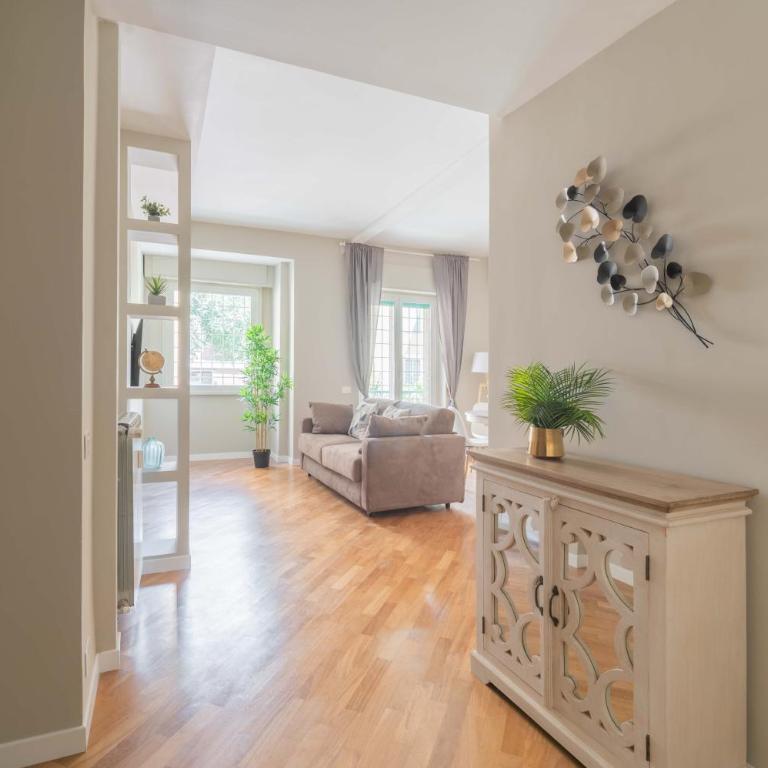 SuityRHome San Giovanni 11 - Appartamento con 2 Camere da Letto - 12