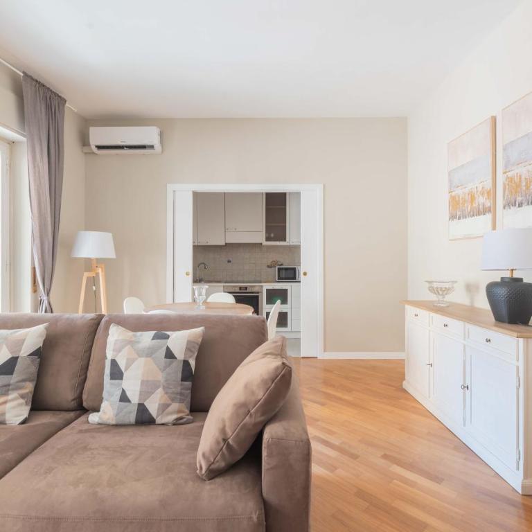 SuityRHome San Giovanni 11 - Appartamento con 2 Camere da Letto - 14