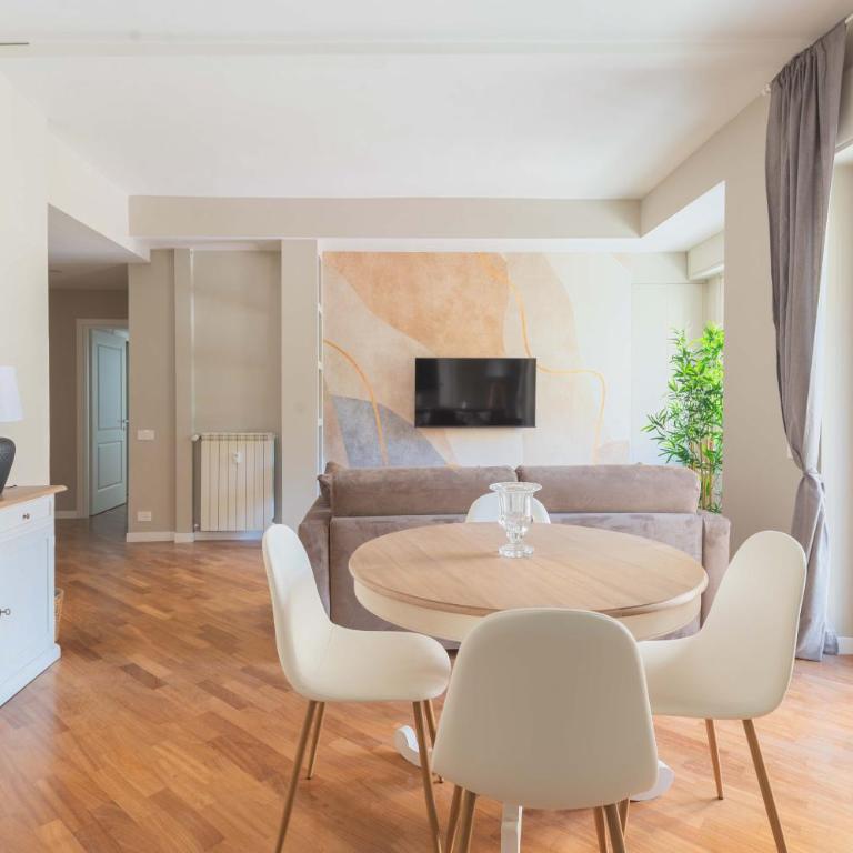 SuityRHome San Giovanni 11 - Appartamento con 2 Camere da Letto - 24