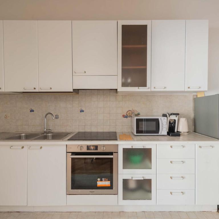 SuityRHome San Giovanni 11 - Appartamento con 2 Camere da Letto - 27