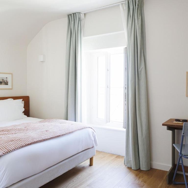 Alfred Hotels Les Halles - Chambre Double Deluxe - Vue sur Mer - 3