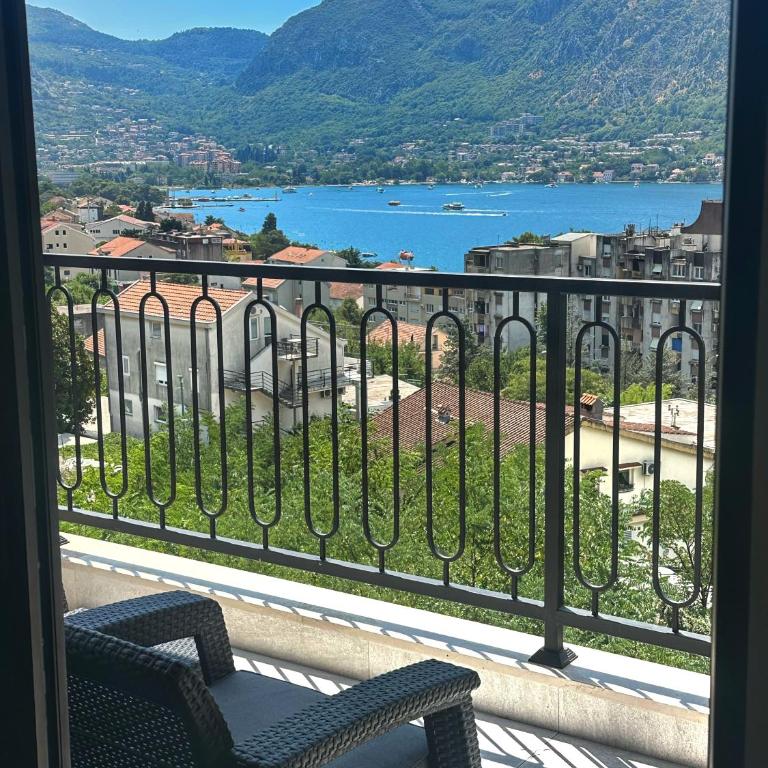 Villa Teona KotorBay Residence - One-Bedroom Apartment with Balcony and Sea View - 2