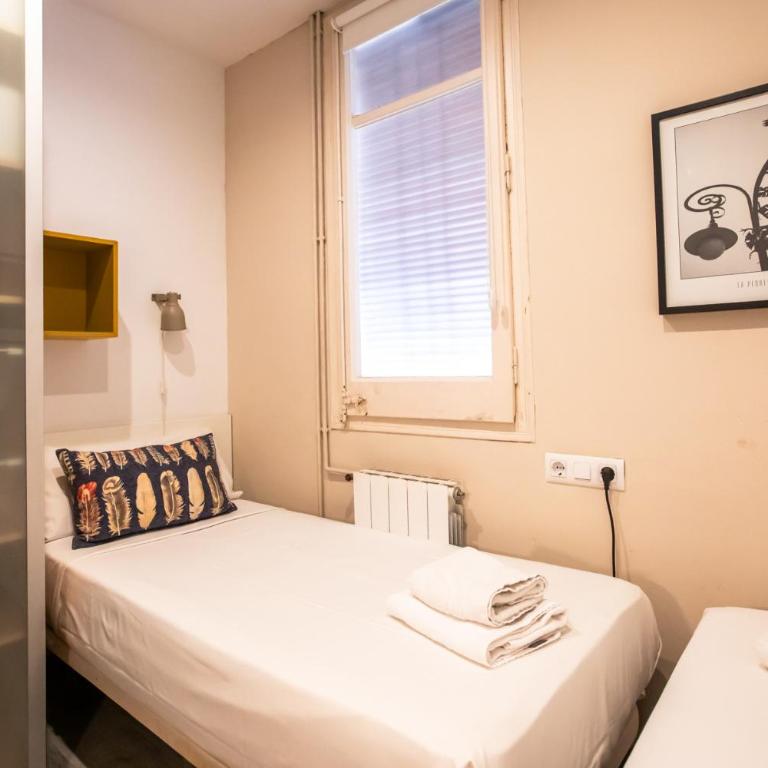 53IND1121 - Apartment near Sagrada Familia - Two-Bedroom Apartment - 19