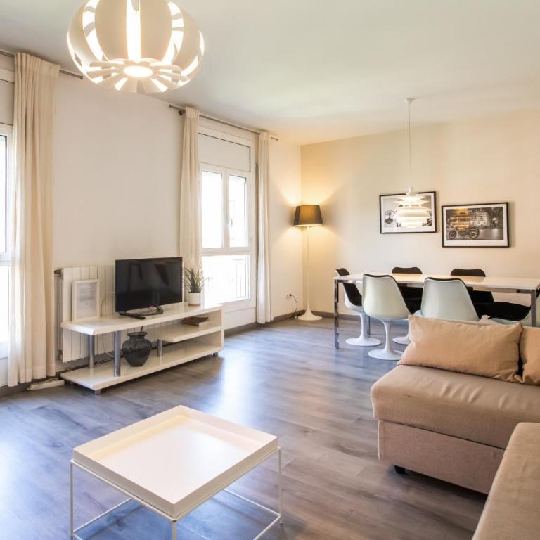 53IND1121 - Apartment near Sagrada Familia - Two-Bedroom Apartment - 1