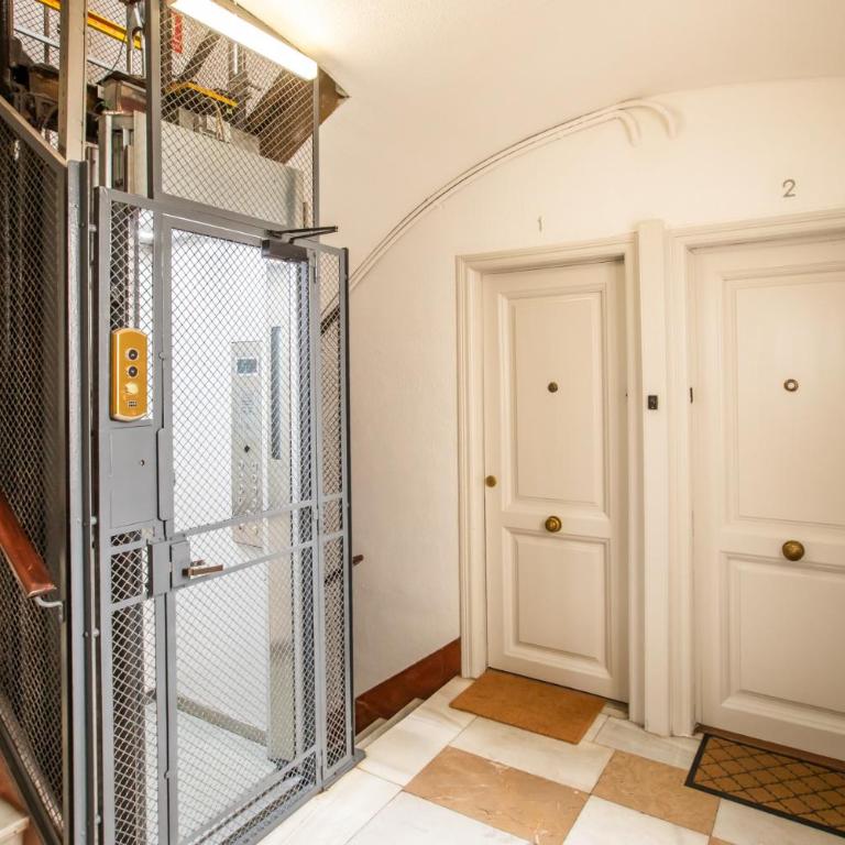 53IND1121 - Apartment near Sagrada Familia - Two-Bedroom Apartment - 24