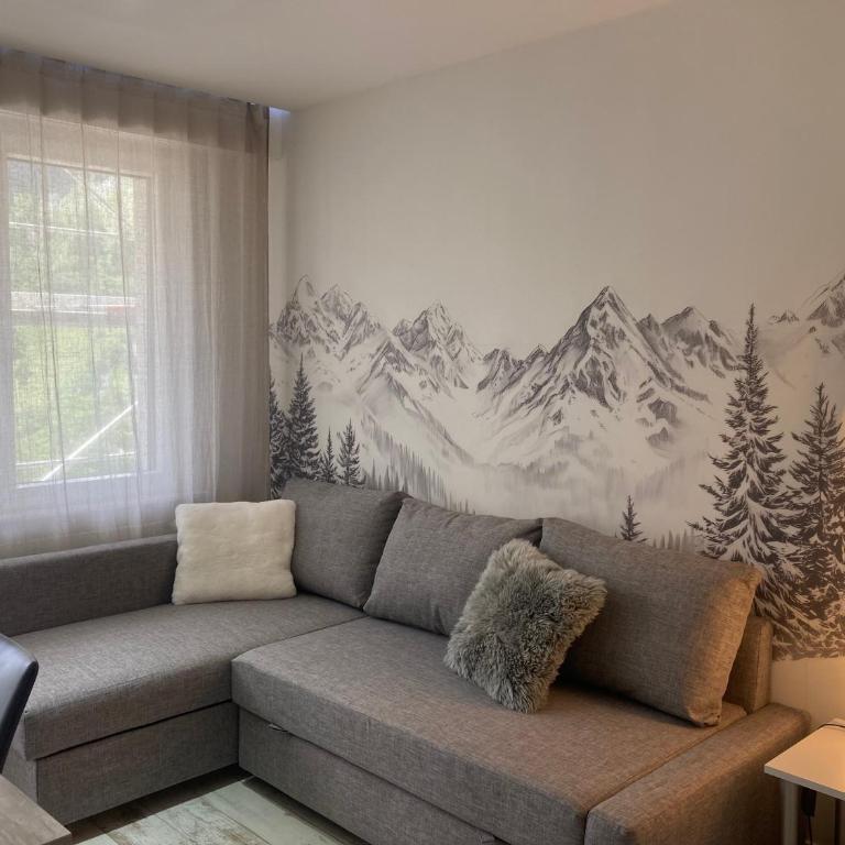 Renovated Studio | Dream Views • Balcony • Free Parking - Apartamento de 1 dormitorio - 4