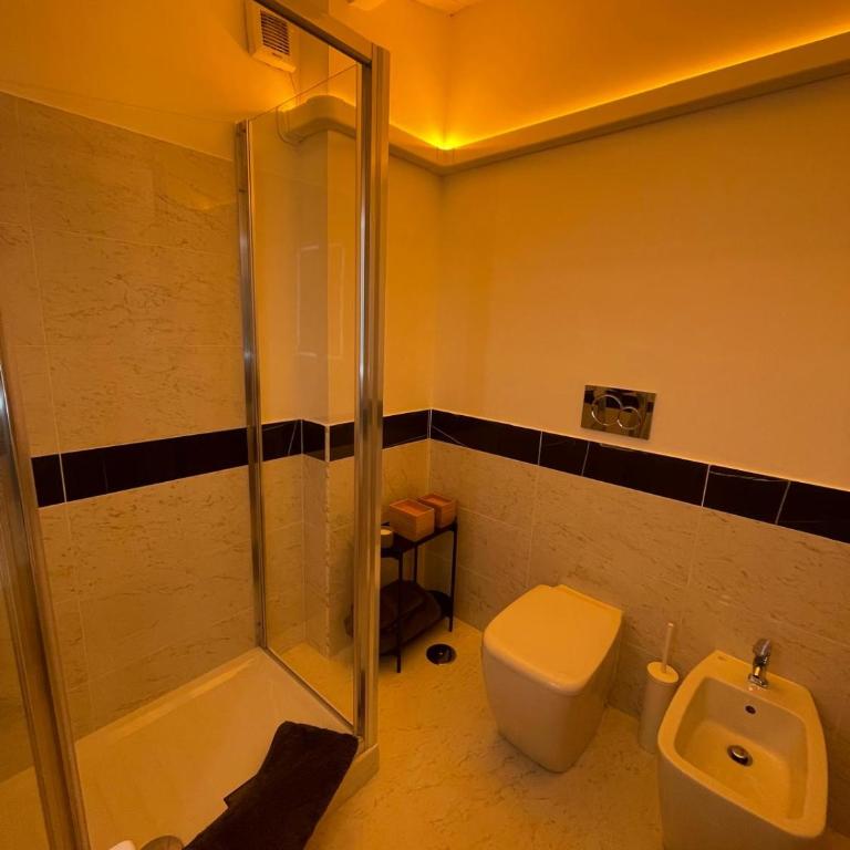 JOIVY Exclusive 2-Bedroom Villa with Private Garden - 5 minutes from the Colosseum - Villa con 2 Camere da Letto - 22