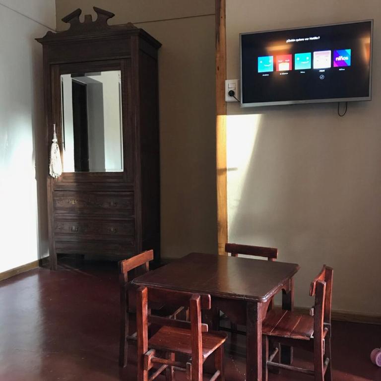 Casa de campo con piscina, limpieza y desayuno - Casa de 3 dormitorios - 10