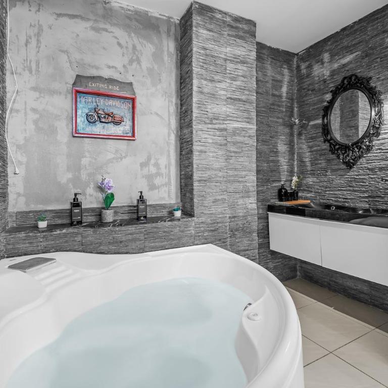 Luxury House Jacuzzi - Milano - Appartamento con 3 Camere da Letto - 6