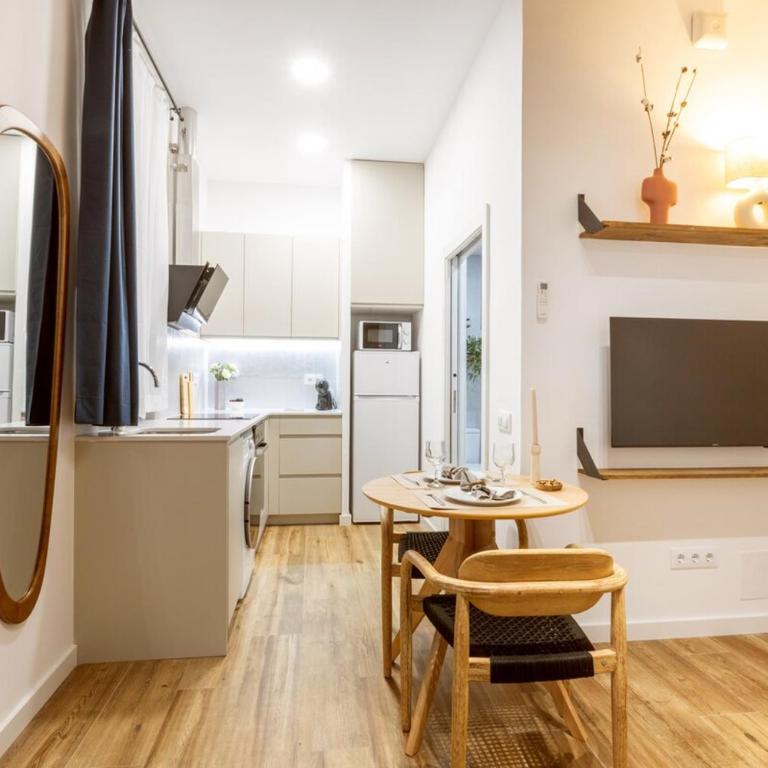 Lodging Apartments Almirall Beach B1 - One-Bedroom Apartment - 4