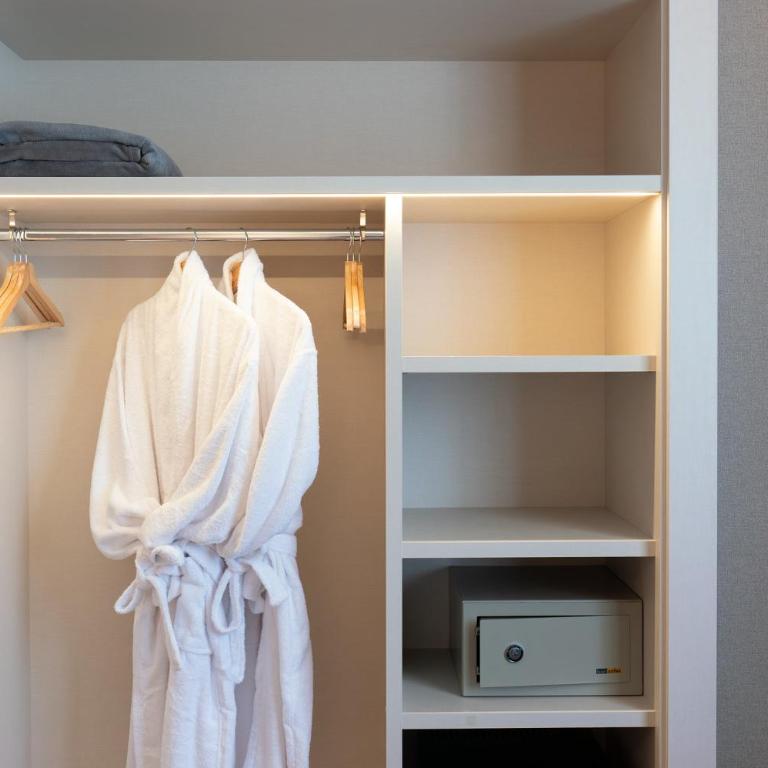 Tres Torres Atiram Hotel - Superior Double or Twin Room - 10