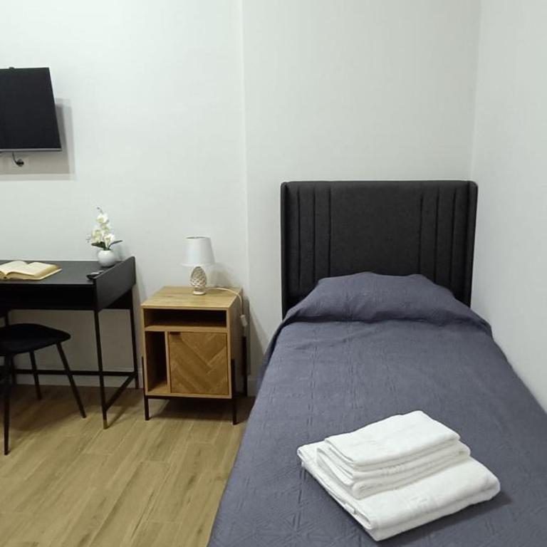 La Maison dello Stretto - Camera Doppia con Letti Singoli con Bagno Privato Esterno - 4