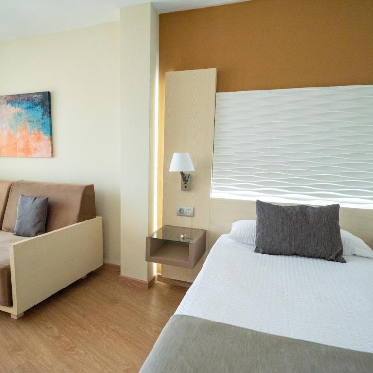 HL Suite Nardos - Only Adults - Suite Junior Deluxe con bañera de hidromasaje - 7