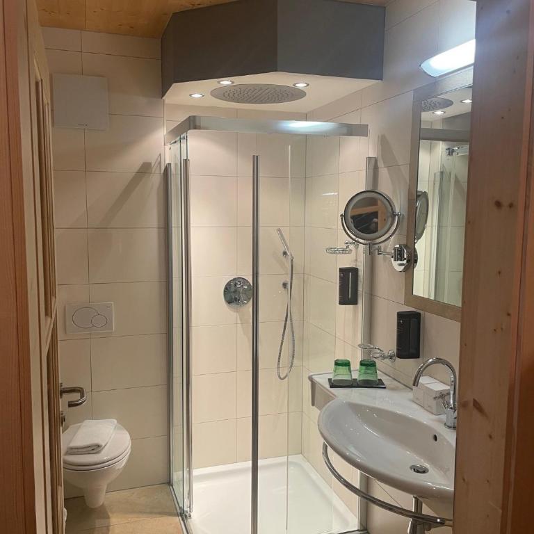 Hotel Beverly Hill - Doppelzimmer mit Bergblick - 10
