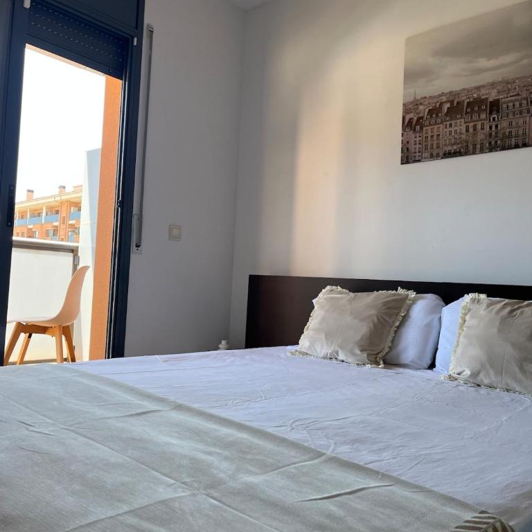 Apartamento con piscina a pasos del mar - Three-Bedroom Apartment - 9