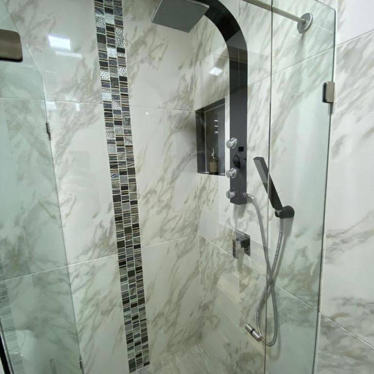 Great 2BR apartment in Laureles - Apartamento de 2 dormitorios - 18