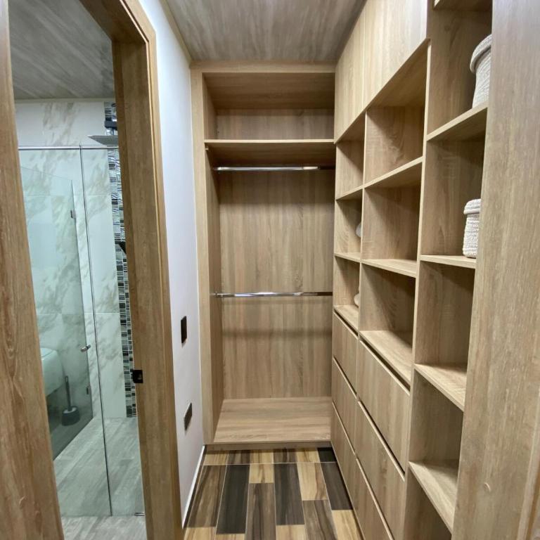 Great 2BR apartment in Laureles - Apartamento de 2 dormitorios - 10