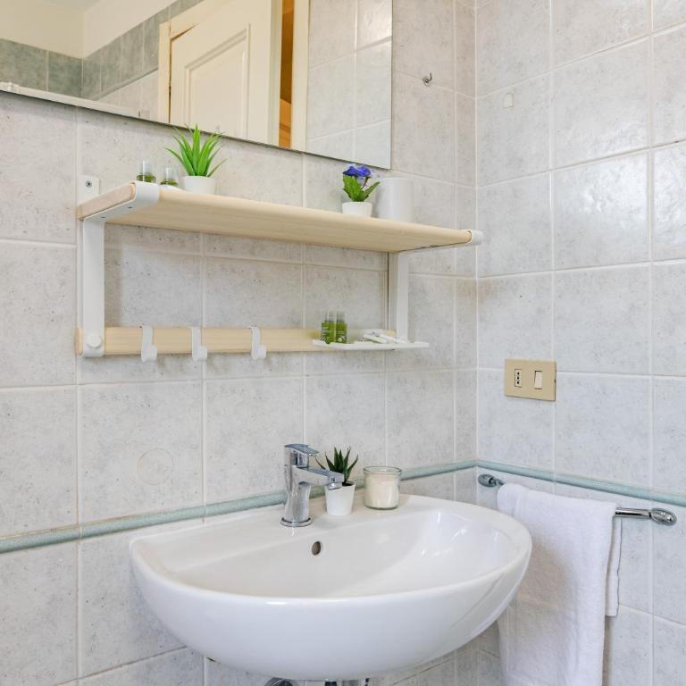cvr 9- Luminoso 3 Camere Borgo Stretto Vista in Centro - Appartamento con 3 Camere da Letto - 31