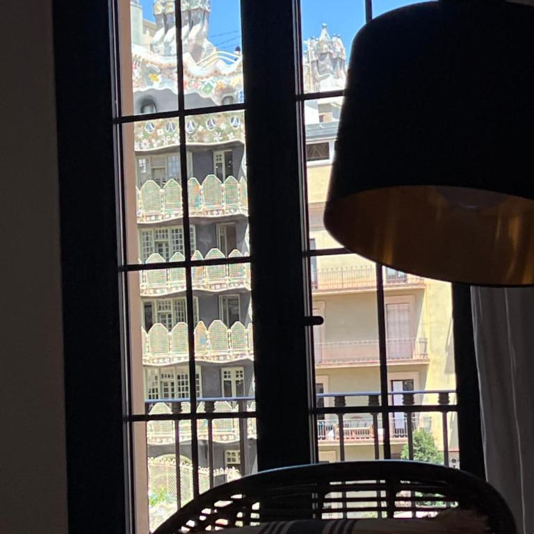 Top ten street in the world by Time Out Front View of Casa Batlló - Apartamento de 3 dormitorios - 20