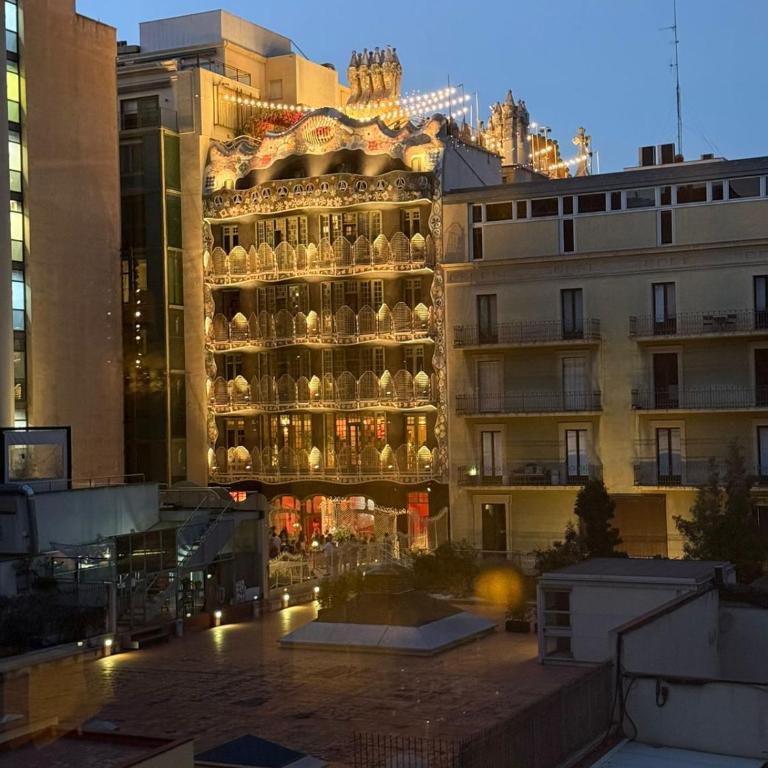 Top ten street in the world by Time Out Front View of Casa Batlló - Apartamento de 3 dormitorios - 23