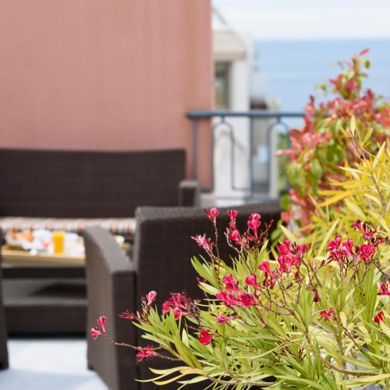 Best Western Astoria - Chambre Familiale avec Terrasse - 12