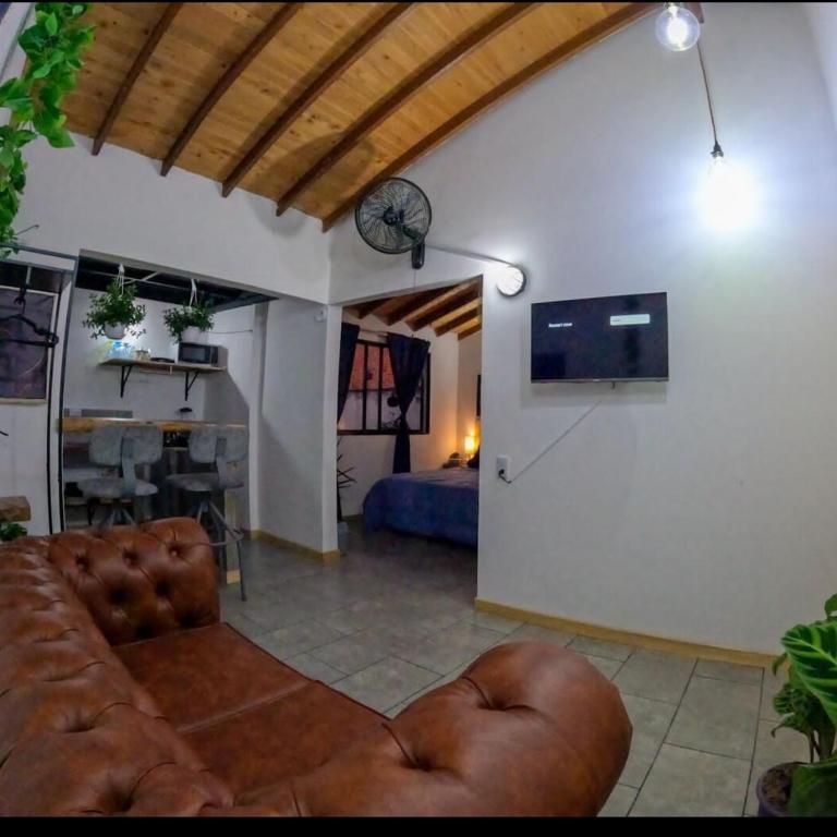 Fabulous cozy, wifi, AC, laundry loft in laureles - Apartamento de 1 dormitorio - 1