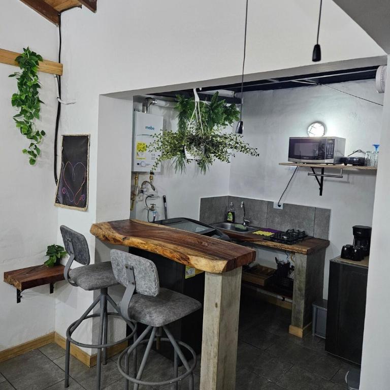 Fabulous cozy, wifi, AC, laundry loft in laureles - Apartamento de 1 dormitorio - 9