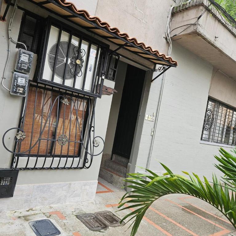 Fabulous cozy, wifi, AC, laundry loft in laureles - Apartamento de 1 dormitorio - 23