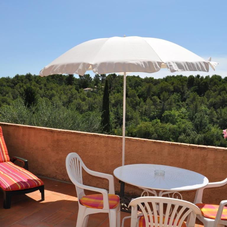 Bastide Rose de Mai - Chambre Double avec Terrasse - 18