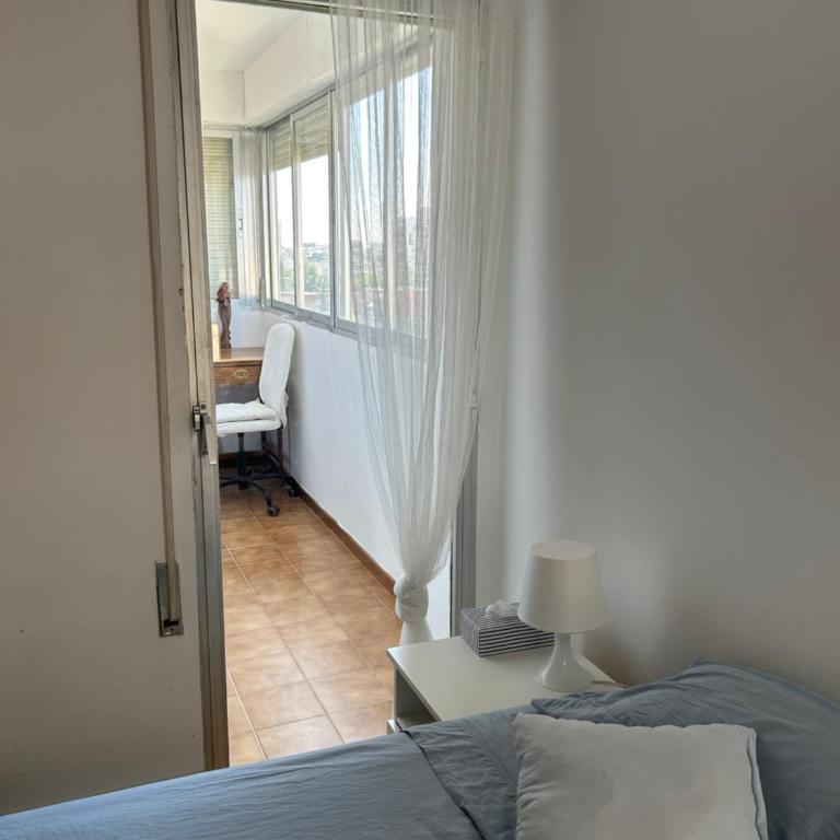 Luxury renovated apartment with terrace in Madrid - Three-Bedroom Apartment - 34