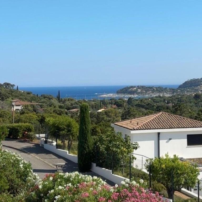 Grande Villa 350 M2, piscine chauffée vue mer et collines, CAVALAIRE sur mer, 10 personnes - Villa avec Piscine Privée - 3