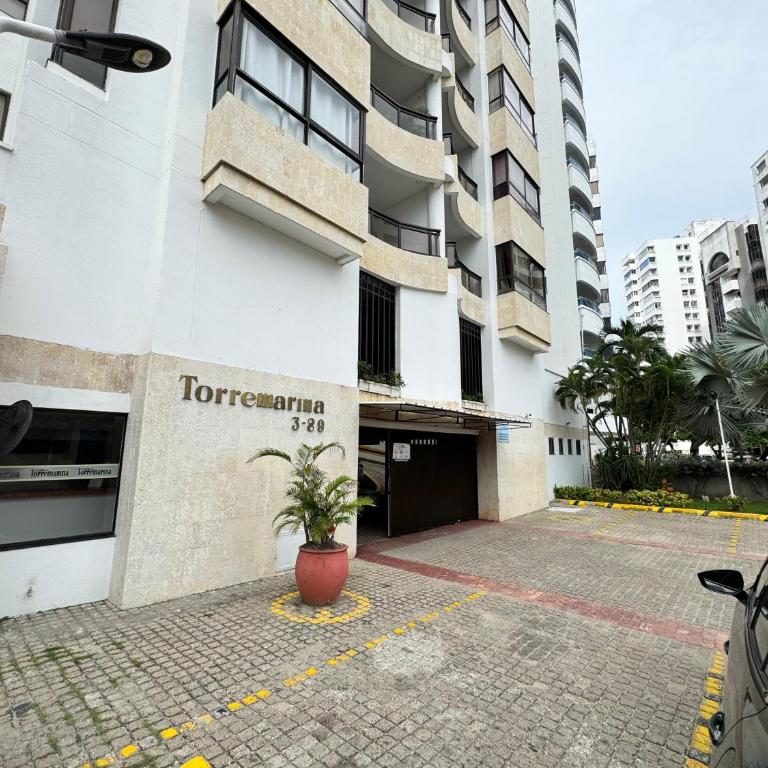 Apartamento en el Laguito, Cartagena - Three-Bedroom Apartment - 25