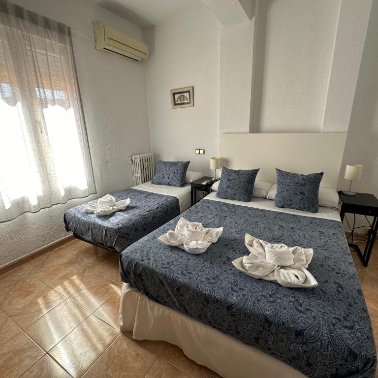 Hostal Arrate - Camera Matrimoniale con Bagno Privato - 15