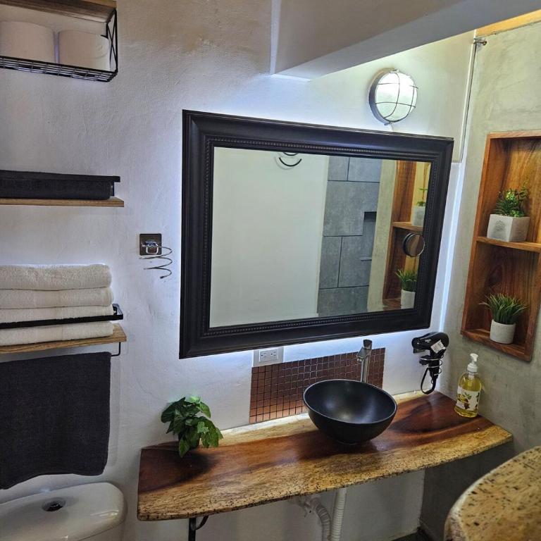 Cozy, Convenient and Affordable Loft In Laureles - One-Bedroom Apartment - 17