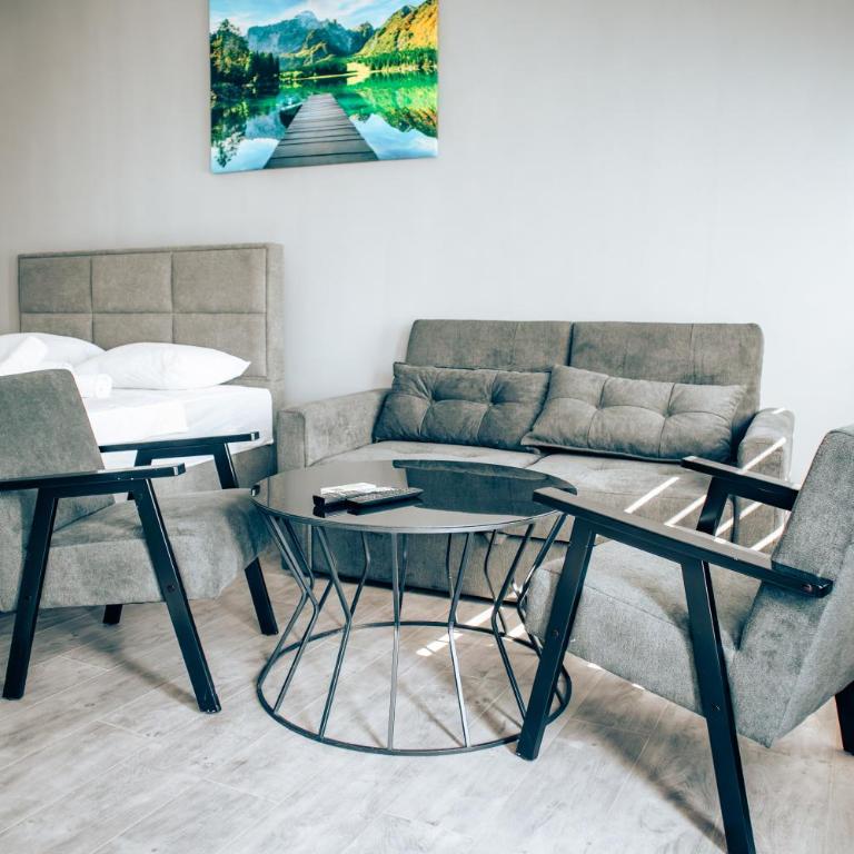 Hotel Nur - Family Room with Private Bathroom - 6