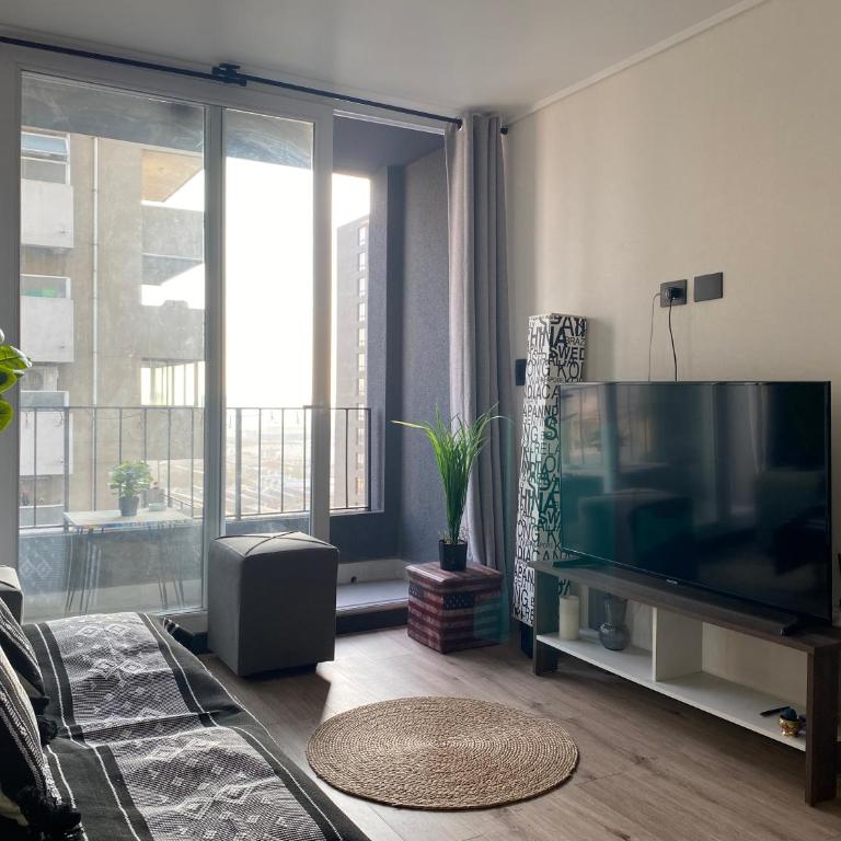 Dpto Económico a 6 min de Plaza Ñuñoa - One-Bedroom Apartment - 1